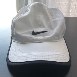 Women’s Nike Dri-Fit hat!!